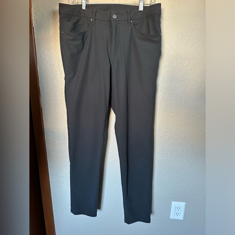 ABC Slim-Fit 5 Pocket Pant 32"L
Warpstreme, 33x32, Obsidian